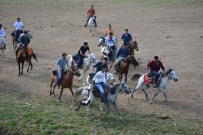 KIRGIZ TÜRKLERİ - Vanlı Kırgızların Şenlikleri Göz Doldurdu