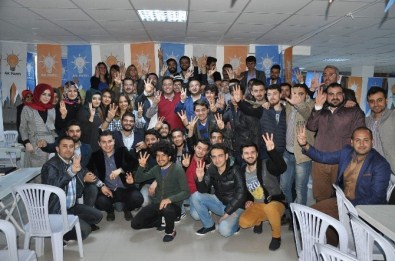 AK Parti Milletvekili Adayları, Üniversiteli Gençlerle Buluştu