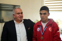 KARGıPıNARı - Balkan Şampiyonundan Başkan Tollu'ya Ziyaret