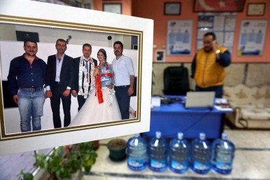 Düğünde Takı Yerine 'Damacana'Taktı