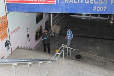 Gaziantep'te Sokak Ortasında Silahlar Konuştu