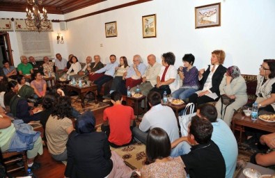 Mayıs'ta Adres Hamamönü Söyleşileri