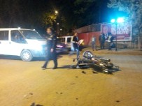 Osmaneli'de Kamyonet İle Motosiklet Çarpıştı, 2 Yaralı