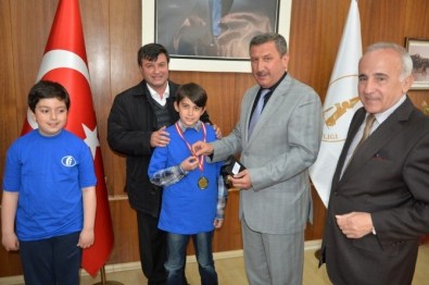 Vali Şerif Yılmlaz Açıklaması Vergi Geleceğimizdir