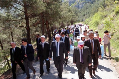 Amasya'da 'Temiz Çevrem'Yürüyüşü Düzenlendi