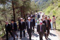 HÜSEYIN POROY - Amasya'da 'Temiz Çevrem'Yürüyüşü Düzenlendi