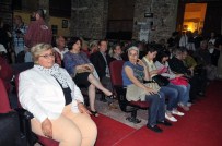 TİYATRO FESTİVALİ - Ayvalık Belediyesi'nin Katkılarıyla 6. Ayvalık Tiyatro Festivali Devam Ediyor