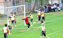 ALI EREN - Denizli Bbsk'nın Gözdesi Ali Eren