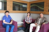 KOLON KANSERİ - Eşi Ve Doktoruyla Birlik Oldu, Yeni Yaşama 'Merhaba'Dedi
