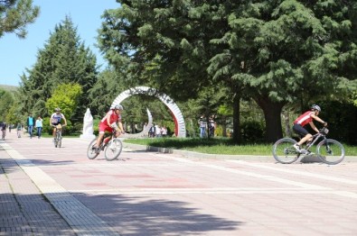 Üniversitelerarası Dağ Bisiklet Yarışı Malatya'da Yapıldı