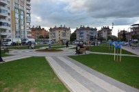 ŞEHİT AİLELERİ DERNEĞİ - Yeşilyurt Belediyesi 10 Parkı Hizmete Açtı