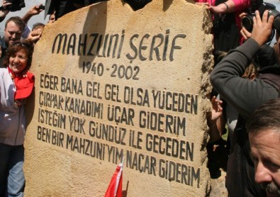 Aşık Mahzuni Şerif Törenle Anılacak