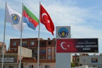 HOCALI ŞEHİTLERİ - Azerbaycan Bayrağı Ters Asıldı