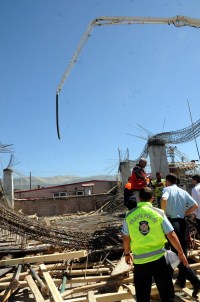 Kahramanmaraş'ta İnşaatta Çökme Açıklaması 9 Yaralı