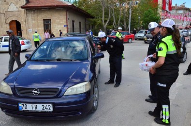 Karaman Polisinden 'Ceza Yerine Lokum Ye'Uygulaması