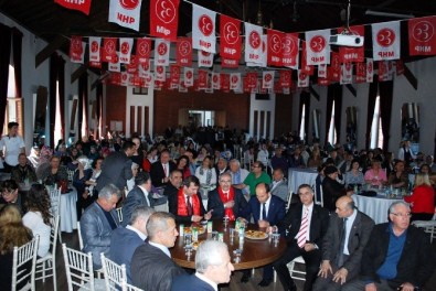 MHP'den Anneler Günü Kutlaması