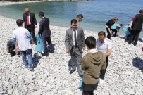 Öğrenciler Ginolu Karadeniz Koyunda Temizlik Yaptı