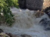 ŞIRINEVLER - Suriyeli Çocuk Azgın Sulara Düşüp Kayboldu