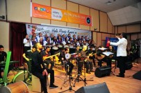 YUSUF UZUN - YYÜ Personelinden Muhteşem Halk Müziği Konseri