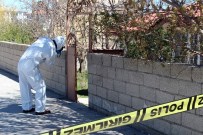 DADAŞKENT - Cin Çıkarmak İçin Kendini Bıçakladı