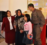 YILIN ANNESİ - 'En Güzel'Anneler Günü Hediyesi