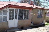 DADAŞKENT - İki Çocuğunun Gözleri Önünde Bıçaklandı