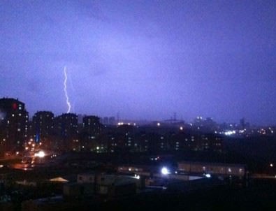 İstanbul'da beklenen o yağış başladı