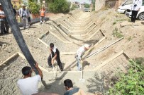 RECAİ BERBER - Kırtık Deresinde Islah Çalışmaları Başladı