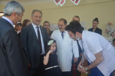 Mersin'de Anaokulu Öğrencilerine Yönelik Ağız Diş Sağlığı Taraması Başladı