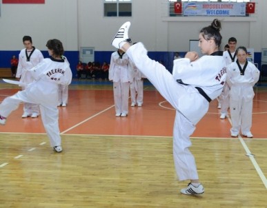 Nilüfer'de Özel Öğrencilerden Özel Gösteri