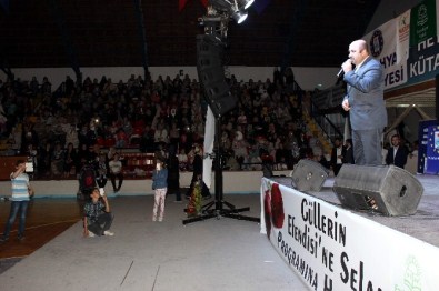 Ömer Döngeloğlu, Kütahya'da 'Güllerin Efendisi'ni Anlattı