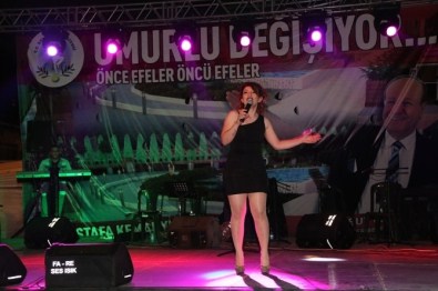 Umurlu Mahalle Halkı Pınar Dilşeker İle Coştu