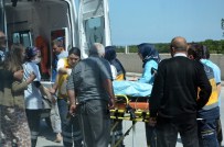 MUSTAFA ÖZTÜRK - Bafra'da Trafik Kazası Açıklaması 1 Ölü, 4 Yaralı