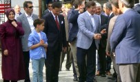 ADEM YEŞİLDAL - Başbakan Davutoğlu, Hatay Valiliğini Ziyaret Etti