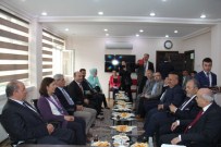 Çukuröz Yangınında Evi Yanan Ailelere 7 Bin 500'Er TL Yardım