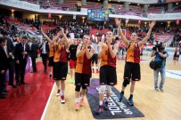 Dişi Aslan Şampiyonluğa Uzandı