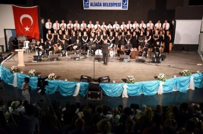 Asev Korosu Ayakta Alkışlandı