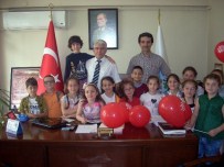 MEHMETÇİK VAKFI - Minik Öğrencilerden Mehmetçik Vakfı'na Bağış