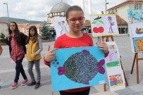 EĞİTİM YILI - Akdağmadeni Namık Kemal Ortaokulu Resim Sergisi Açtı