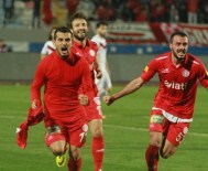 PENDIKSPOR - Antalyaspor'un İstikrar Abidesi Emrah Başsan