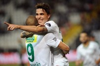 TOMAS SIVOK - Bursaspor'da Bütün Yollar Josue'ye Çıkıyor