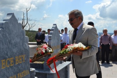 Ecebey Mezarı Başında Anıldı