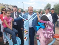 YILDIZ KENTER - Efeler Belediyesi İsimleri Parklarda Yaşatıyor