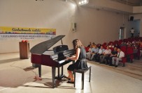 MÜZİK FESTİVALİ - Genç Piyanistler Kıyasıya Yarıştı