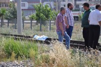 YOLCU TRENİ - Mersin'de Trenin Çarptığı Kadın Öldü