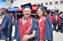 Baba Kız Birlikte Mezun Oldular