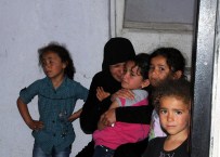 ELEKTRİK ÇARPTI - Savaştan Kaçtılar Su Baskınına Yenik Düştüler