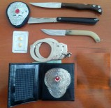 SAHTE POLİS - Adliyeye Girmek İstedi Açıklaması Üstünden Bunlar Çıktı !