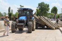 MERİÇ KÖPRÜSÜ - Devrilen Römork, Tarihi Tunca Köprüsü'nü Trafiğe Kapadı