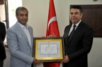 MHP Milletvekili Varol Mazbatasını Aldı